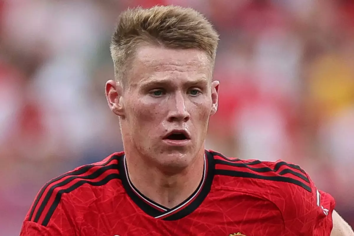 GOAL: Aston Villa 1-2 Manchester United, Scott McTominay puts United ahead